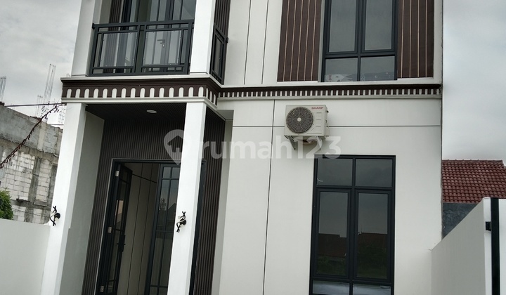 Rumah Surabaya Rungkut Medokan Dekat Kampus Upn