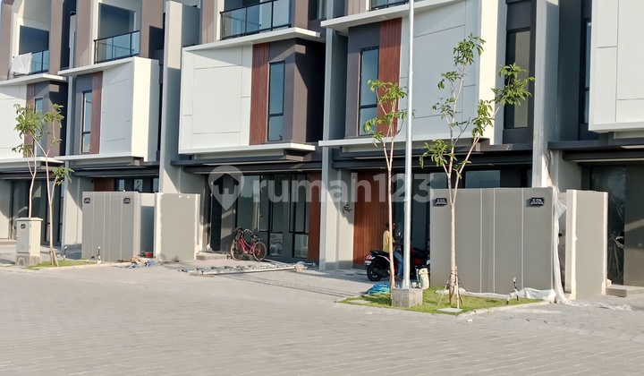 Rumah Surabaya Dekat Meer Danpakuwon City 7X12 Aticc Jalan Utama Rumah Surabaya Dekat Meer Danpakuwon City 7X12 Aticc Jalan Utama