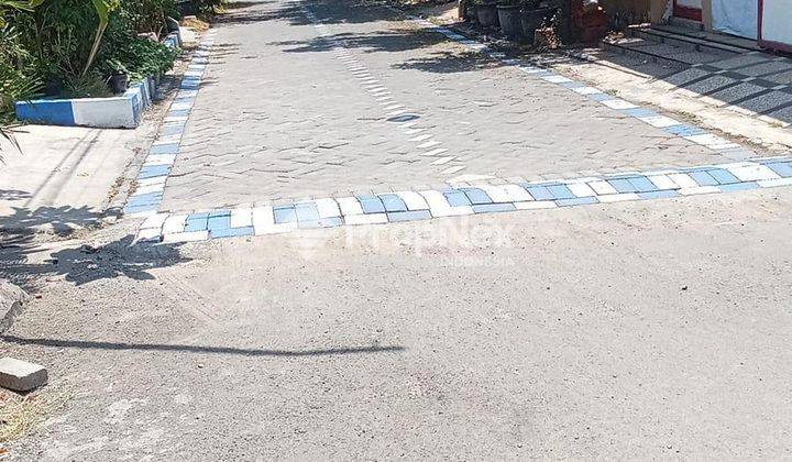 Rumah terawat Puri Teratai Sidoarjo 2