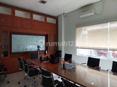 Gedung Kantor 3 Lantai , 5 Menit St. Lenteng Agung di Tj, Barat 2