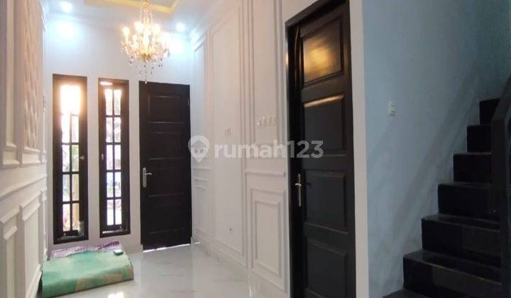 Rumah Classic Modern 2 Lantai Cuma 5 Menit Ke Tol Andara 2