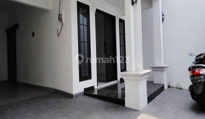 Single House Design Classic Modern Kebon Jeruk Jakarta Barat 2