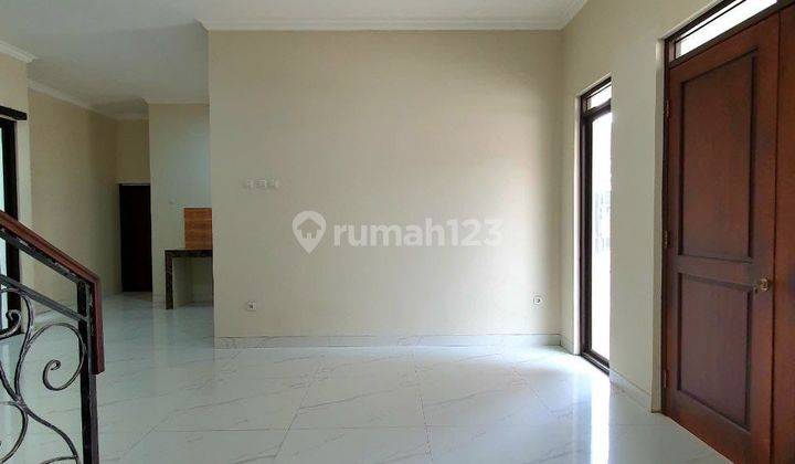 Rumah Modern 3 Lantai Siap Huni Di Pejaten Pasar Minggu  2