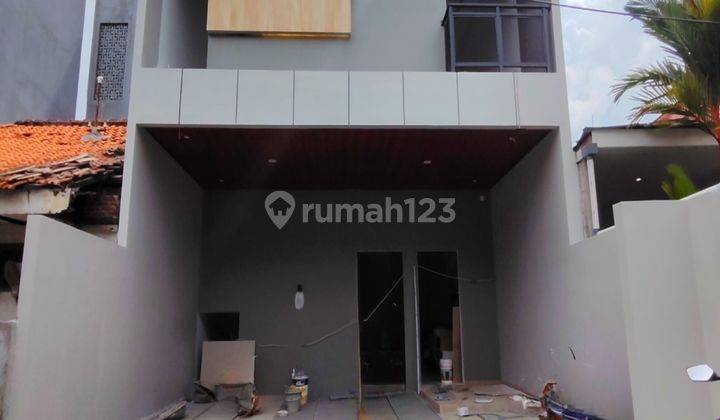 Rumah Baru Dalam Komplek Cipinang Hadap Utara Shm 1