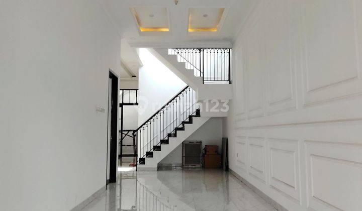 Single House Design Classic Modern Kebon Jeruk Jakarta Barat 2