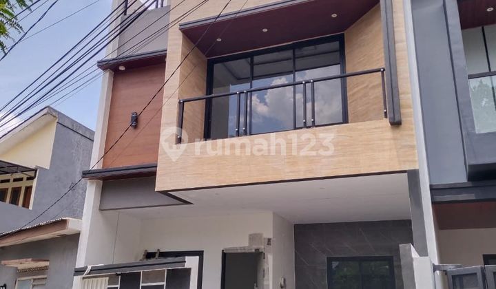 Rumah Minimalis 3 Lantai Siap Huni Di Jagakarsa 