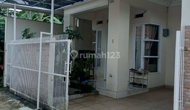 Rumah bagus dan asri siap huni dan nyaman 1