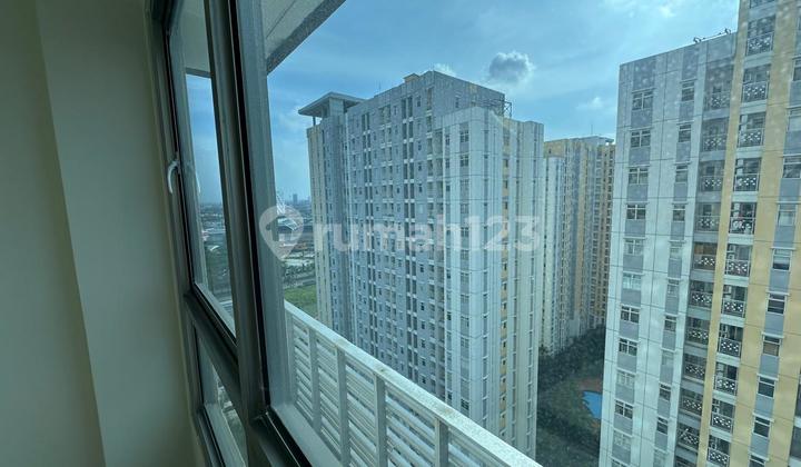 Studio High Floor Tower Ellodia Springlake Summarecon Bekasi