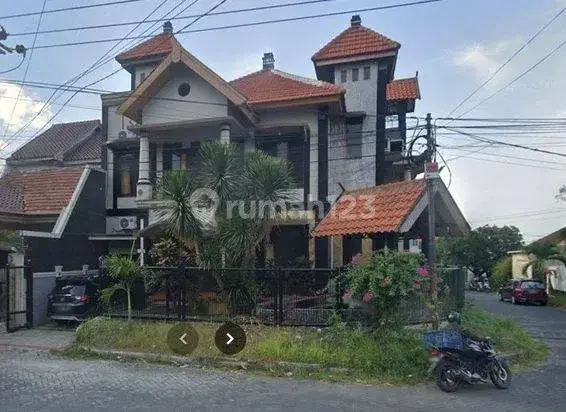 Rumah Hook Jl Demak Gresik Kota Baru Row 4 Mobil 1
