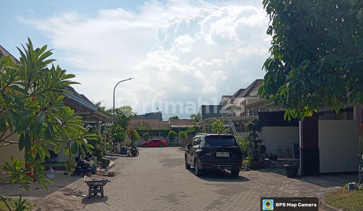 For Rent: Safira Garden Cluster Abhinaya Temple House