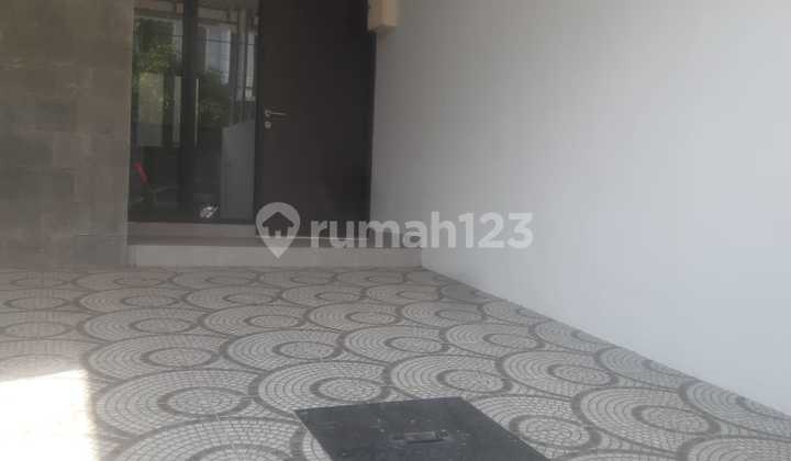Rumah Baru Jalan Utama Kutisari Indah Utara Surabaya