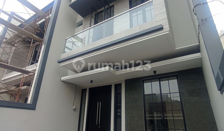 Rumah MANYAR KERTOADI Surabaya Baru 2 Lantai LUX Dkt Kertajaya Klampis Tirtoyoso ITS Unair