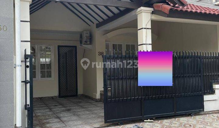 Dijual Rumah Di Taman Royal Cipondoh Tangerang. Rumah Bagus, Rapih & Siap Huni  Shm Selatan (nft) 2