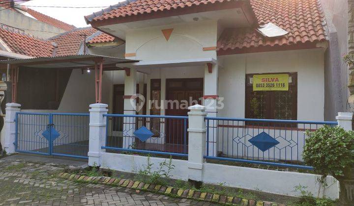 Rumah Kebraon Permai Blok J 1