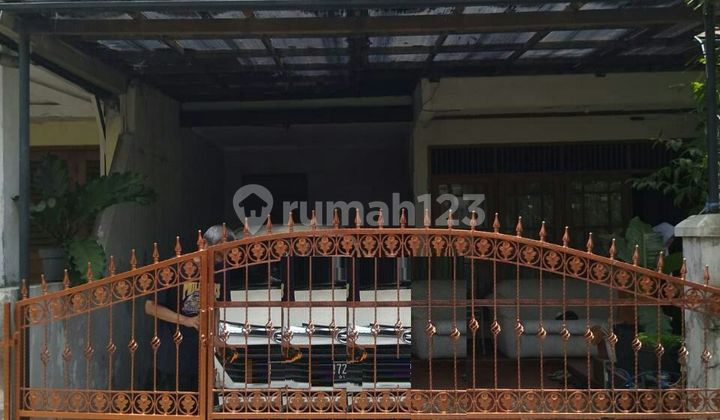 Rumah 2 Lantai Siap Huni Dalam Komplek Pratista 2