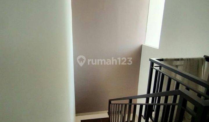 Rumah Baru 2 Lantai Lokasi Riung Bandung 2