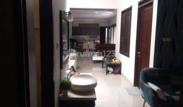 Rumah Bagus Semi Furnished di Batununggal, Bandung 2