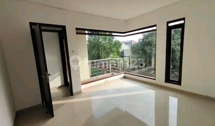 House In The Sayap BKR Cluster, Buah Batu, Bandung 2