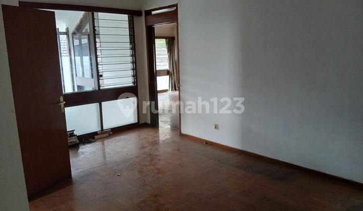 Well-maintained house, best location in Riau wing. 2