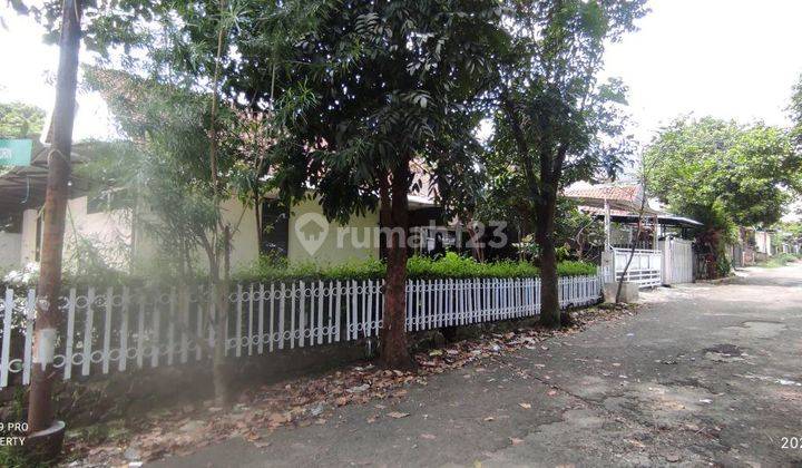 Rumah Lama Terawat Hoek di Turangga Bandung Kota 1