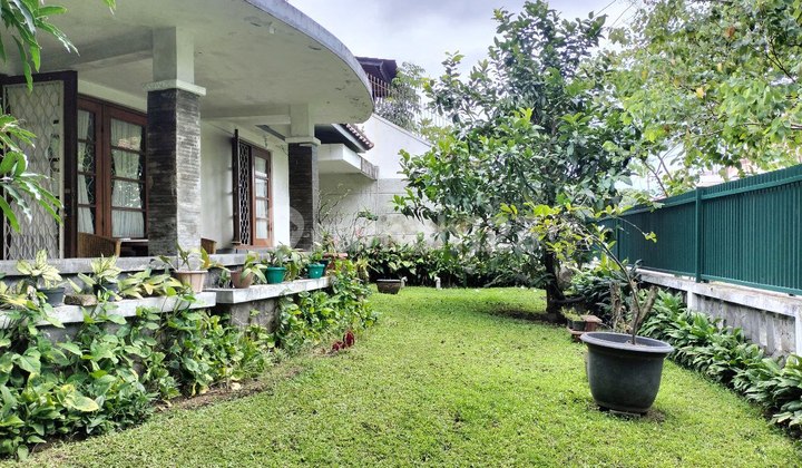 Rumah terawat siap huni best favorit Sayap Riau R E Martadinata 