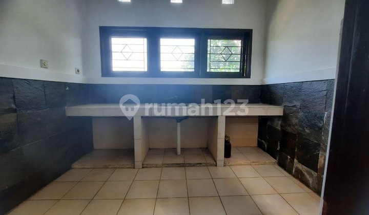 Rumah 2 Lantai Komplek Buah Batu Regency 2