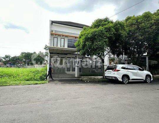  rumah bagus 2 lantai di batununggal indah 2