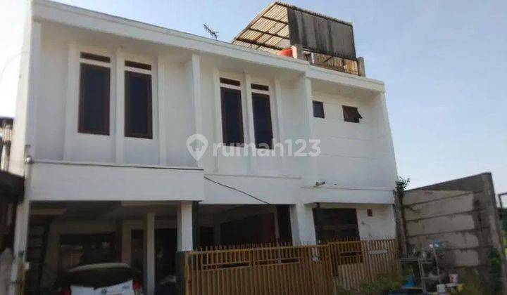 Rumah 2 Lantai Lokasi Strategis Kawaluyaan Soekarno Hatta 1