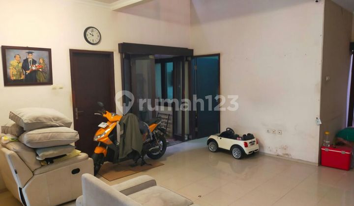 nice 2-story house, good location behind metro margahayu raya 2