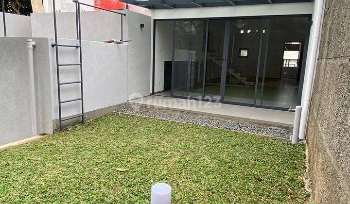 For Sale Rumah Exclusive Sejul Asri di Setra Indah 1