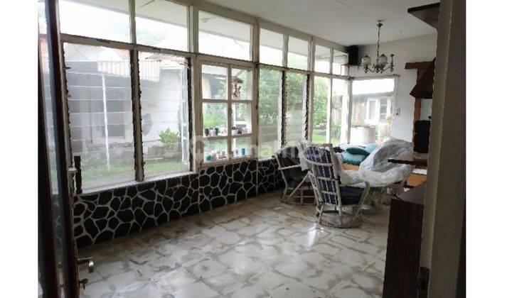 Disewakan Rumah di Raya Darmo Tengah Kota Cocok Untuk Bank, Cafe 2