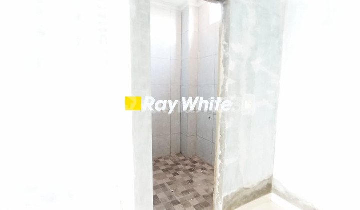 For rent: shop house on Jl. Mawi, Parung, Bogor, West Java. 2