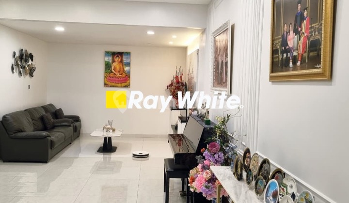 Dijual rumah cantik puri botanical dalam cluster joglo, kembangan jakarta barat