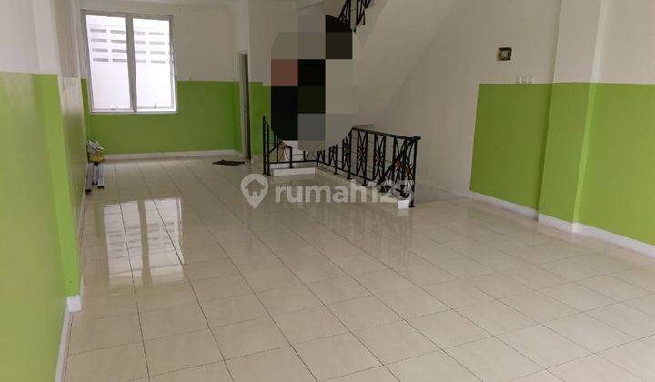Di Sewa Ruko Siap Huni Di Boulevard .  2
