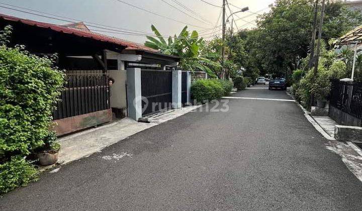 Rumah lama hitung tanah deket kampus Binus,harga BU 2