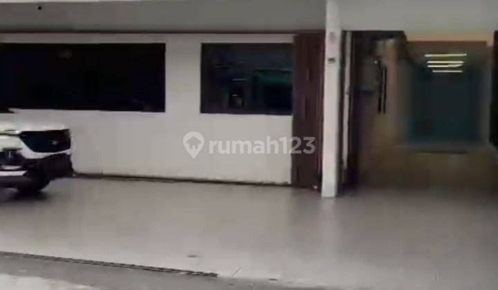 Rumah Plus Gudang Siap Pakai Akses 2 Mobil  2