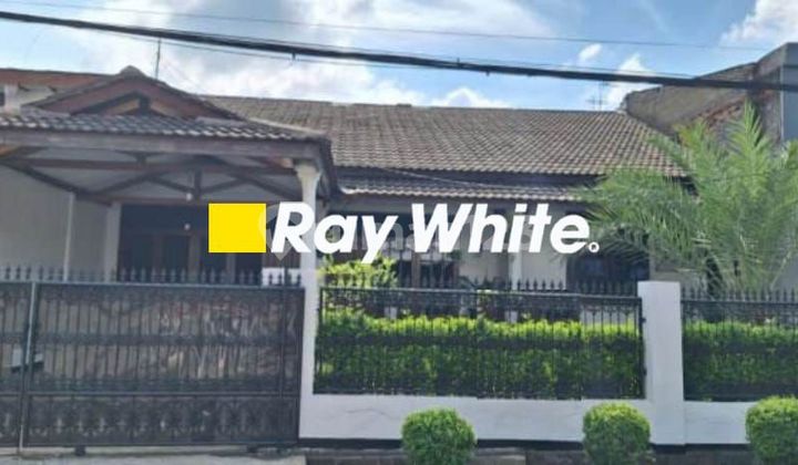 Dijual rumah hitung tanah, lokasi strategis pinggir jln l, bebas banjir di Jl. Damai, petukangan selatan, jaksel 1