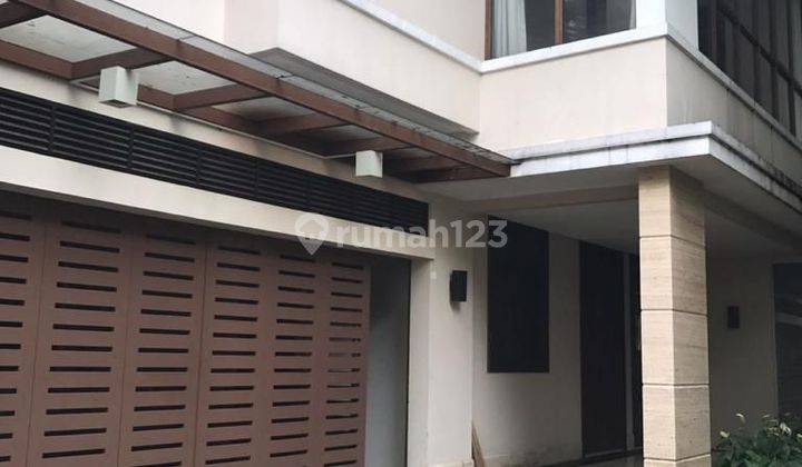 Dijual Rumah 2 Lantai di Ampera SHM 2