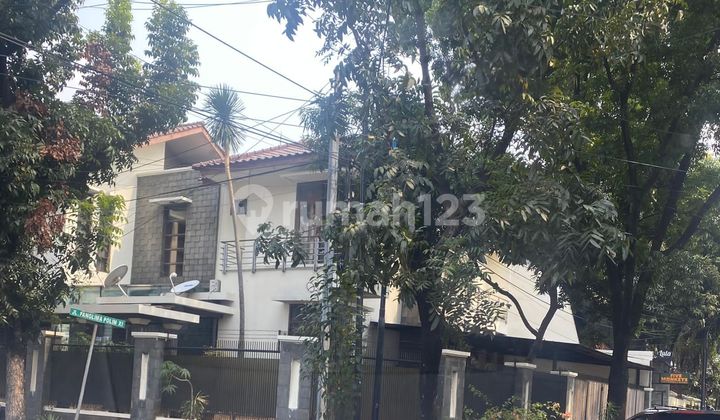 For sale cheap house in Panglima Polim, Kebayoran Baru, 2 floors