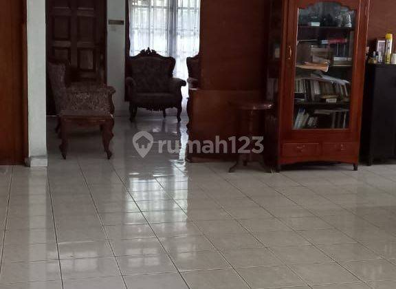 Dijual murah rumah tua di kebun jeruk jakarta barat  2