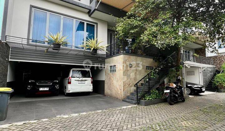 Dijual rumah minimalis Townhouse di pasar minggu 2 Lantai