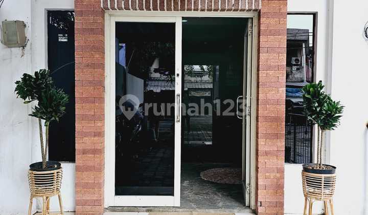 For Rent: 3.5-Story Shop House in Bangka Raya, South Jakarta