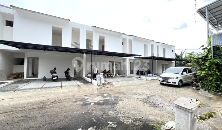 Dijual Cepat Rumah Baru Dalam Town House Di Jagakarsa