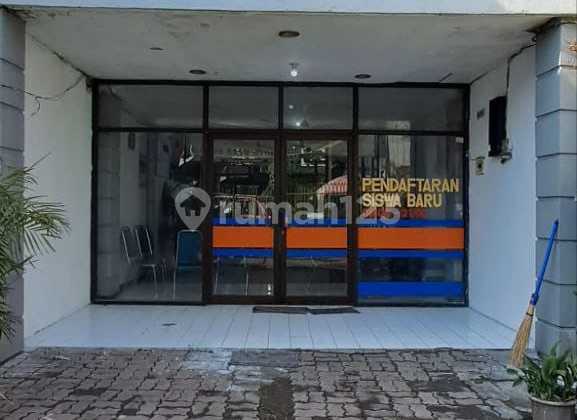 For Sale Commercial House on Tembok Dukuh Street Near Pasar Turi Station 1