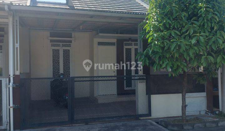 Rumah Bagus di Cluster Greenville TKI 1  1