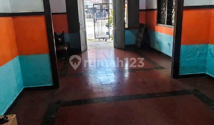 Di Jual Rumah Usaha di Jl.ciateul /Inggit Ganarsih Bandung 2