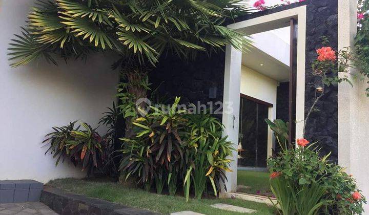 Dijual Villa lokasi di Ungasan 1