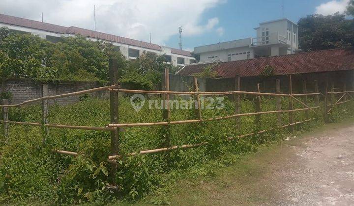 Land for sale 400 M2 located in Ungasan behind Kats kitchen 1