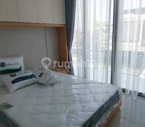 RUMAH MILENIAL PIK2 UKURAN 4.5X10 FURNISH 2 LANTAI HARGA 1,35 M NEGO 1