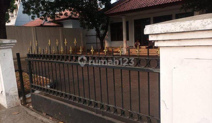 Rumah 1 lt di Menteng Harga Murah dibawah NJOP  1